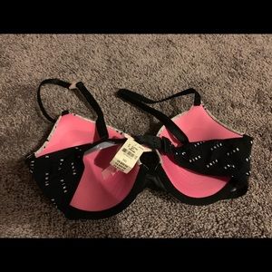 Victorious secrets PINK bra